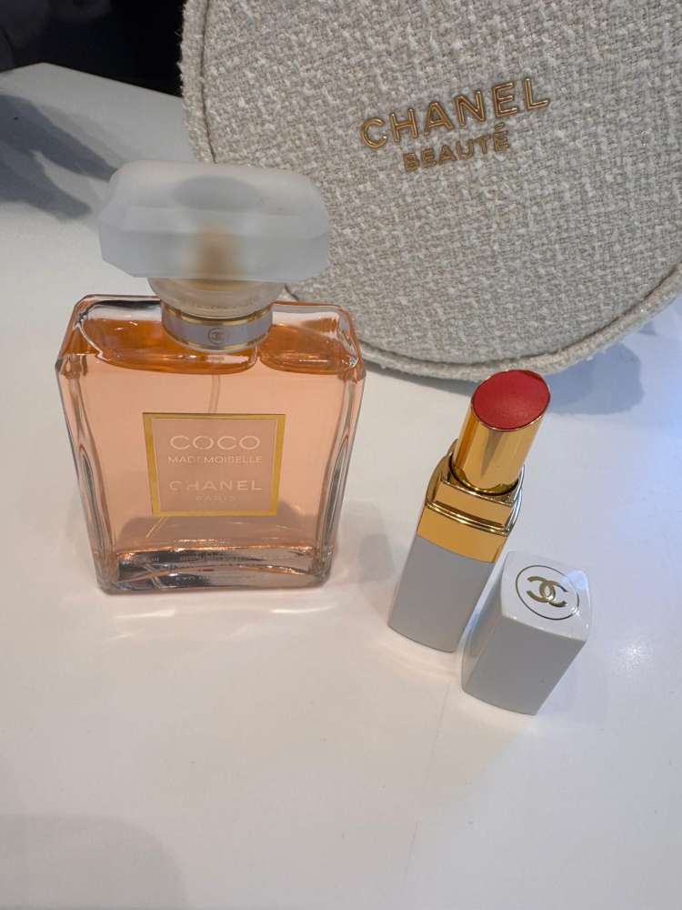 Chanel parfem plus rúž