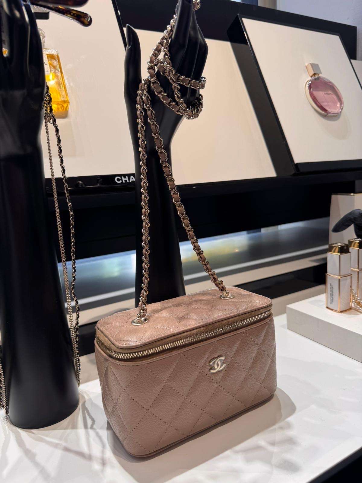 Chanel vanity