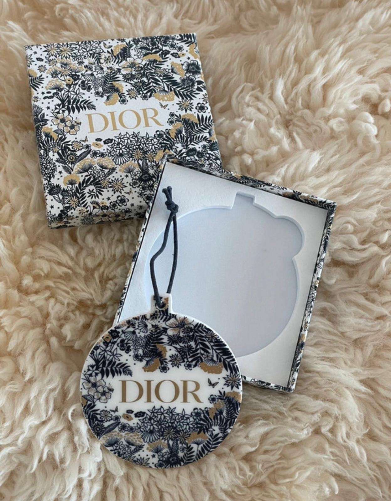 Dior ozdoby na strom