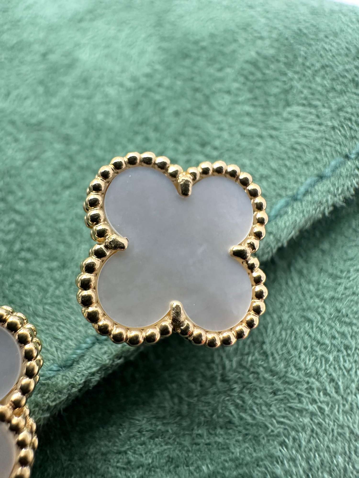 Van cleef & arpels vintage alhambra