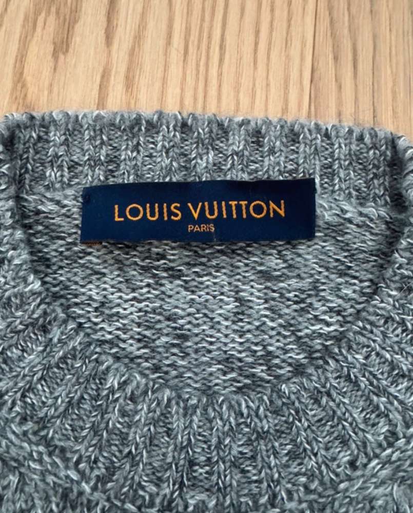 Louis Vuitton sveter