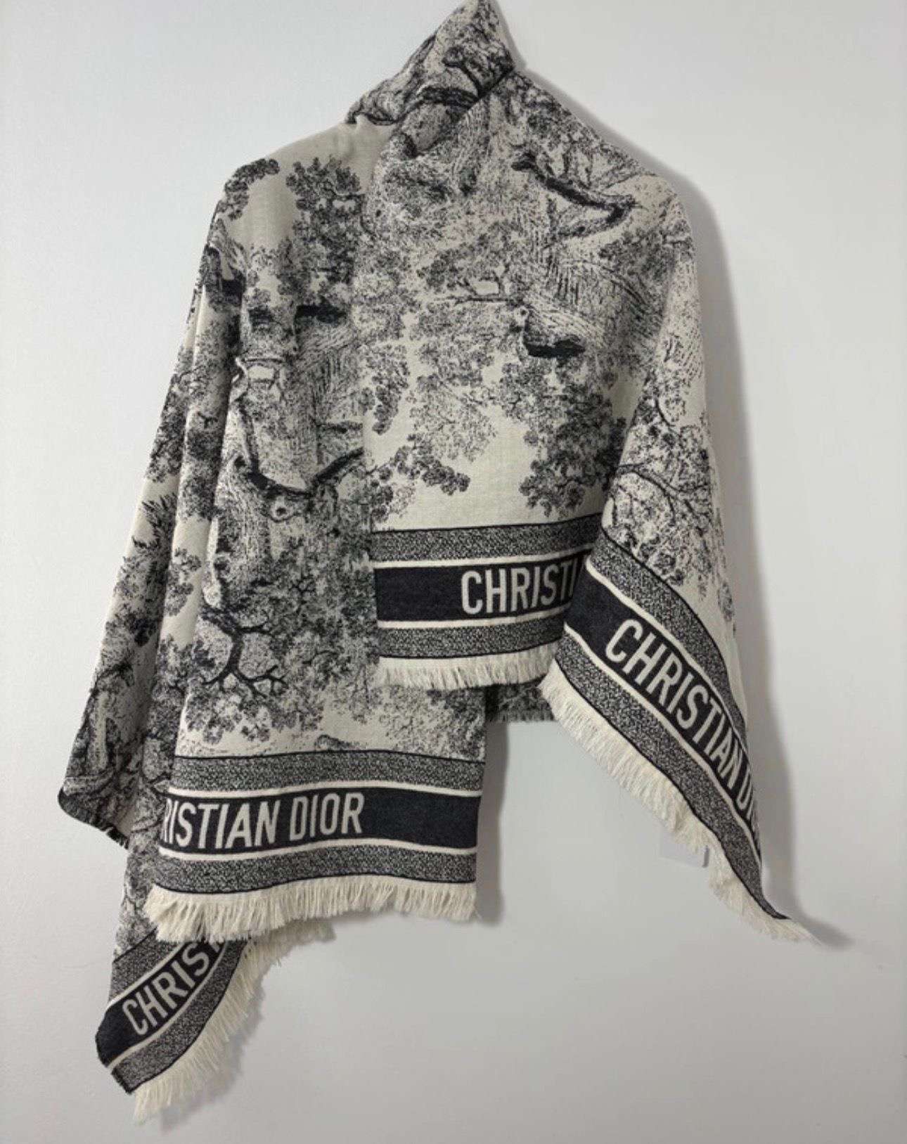Dior šatka