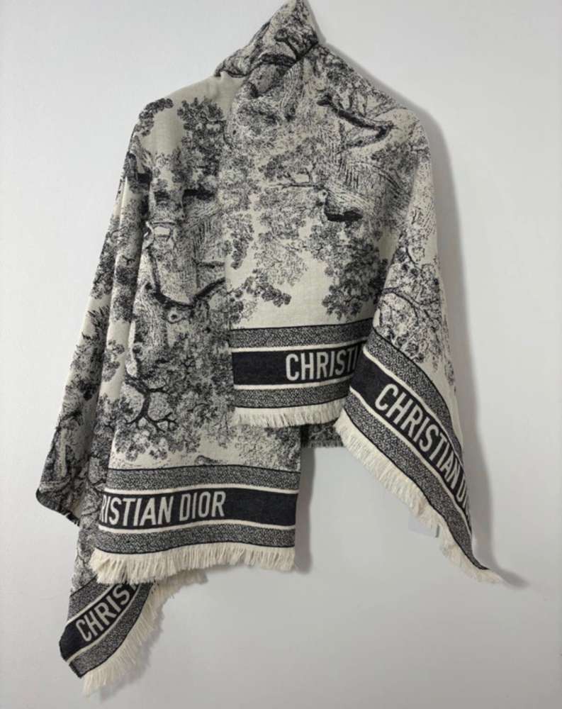 Dior šatka