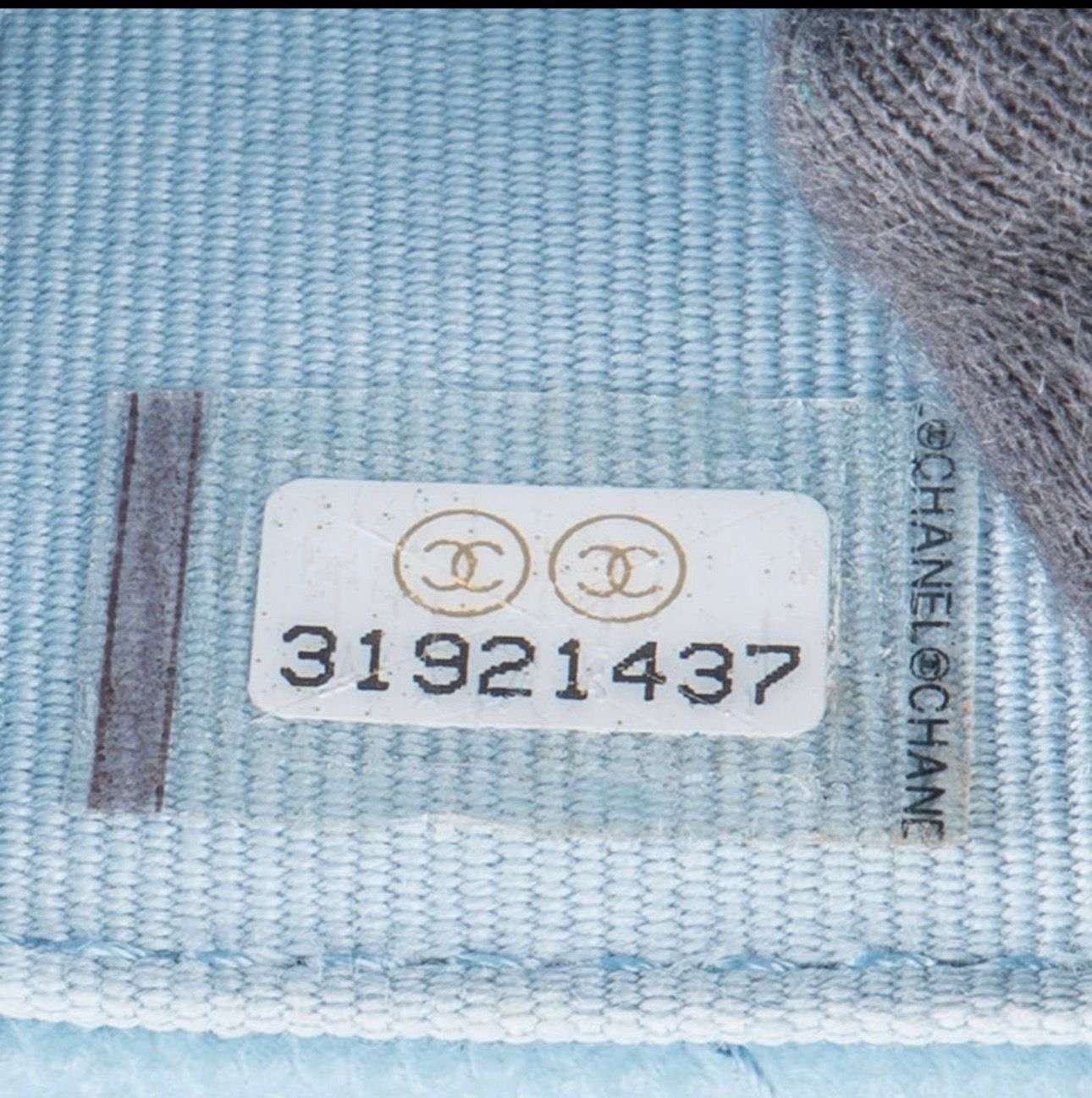 Chanel crossbody peňaženka