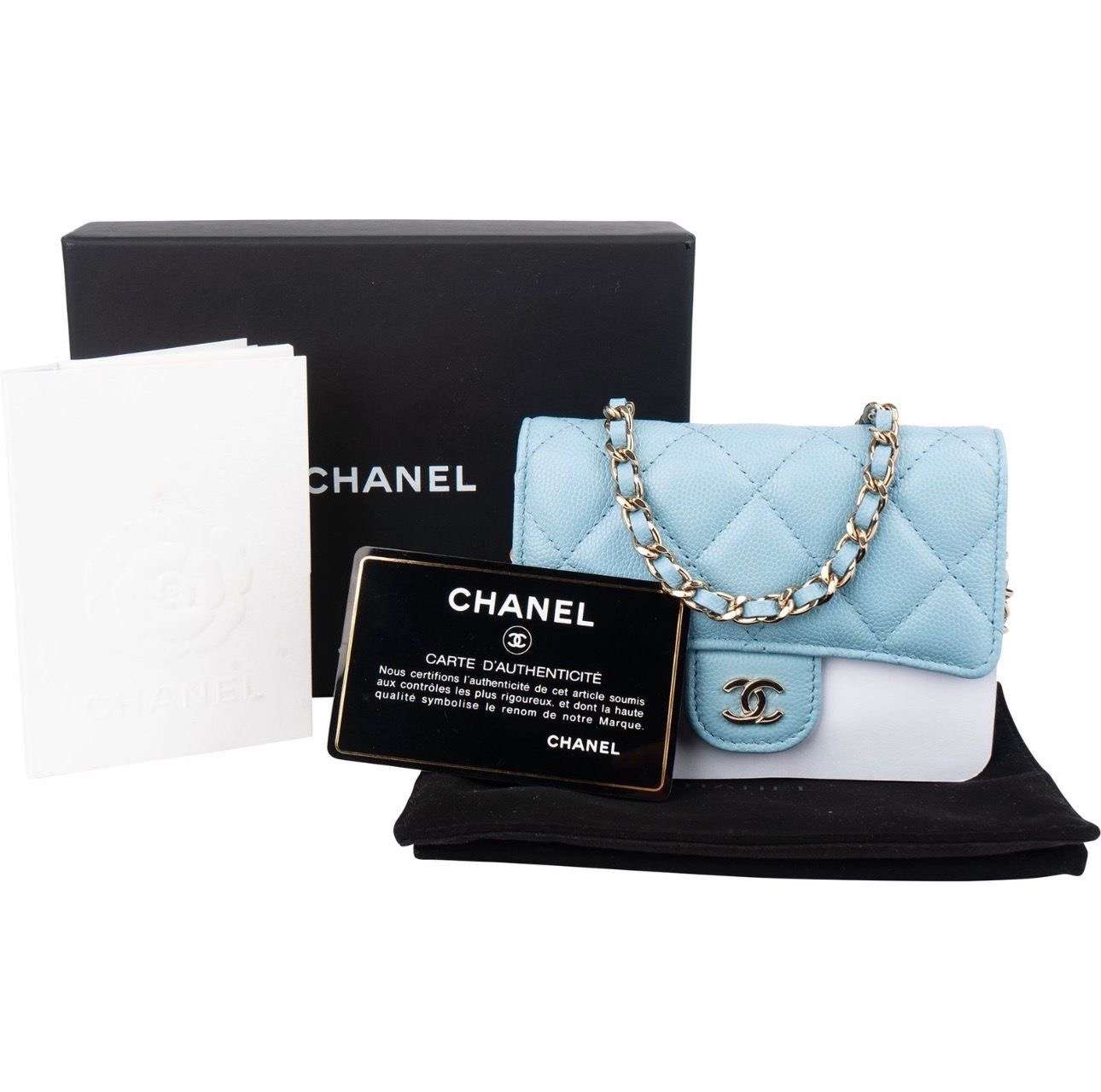 Chanel crossbody peňaženka