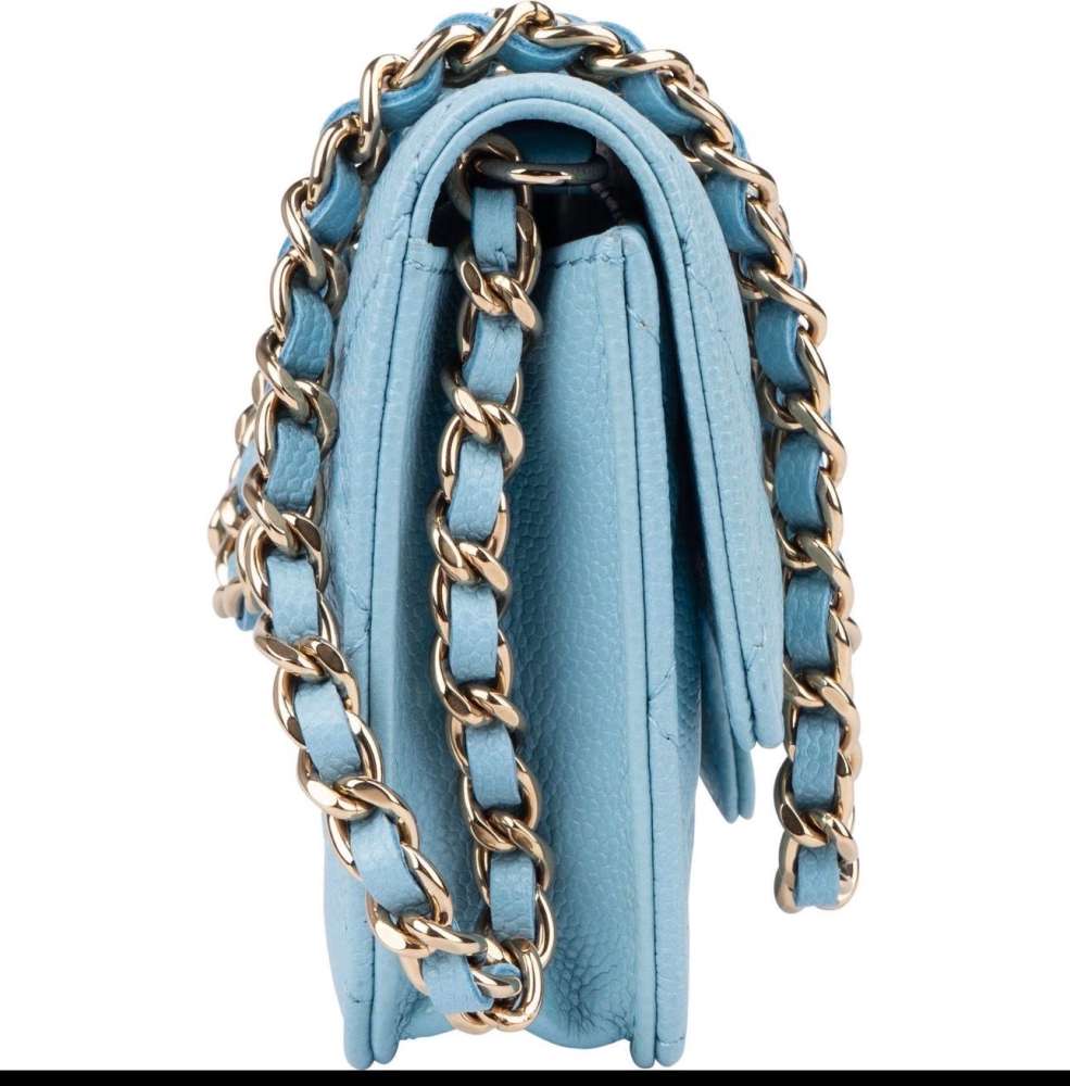 Chanel crossbody peňaženka