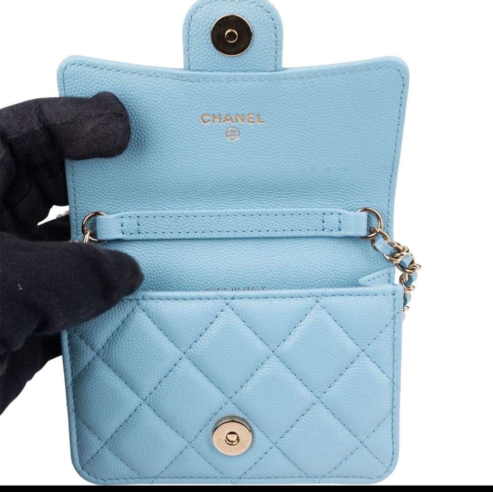Chanel crossbody peňaženka