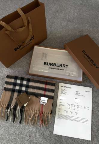 https://www.vipluxury.sk/Burberry Kašmír Šál