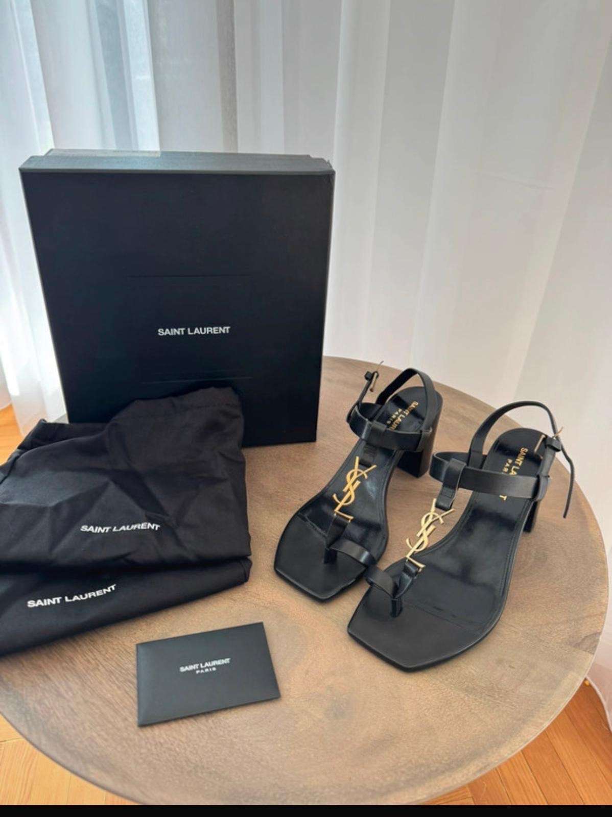 YSL sandále