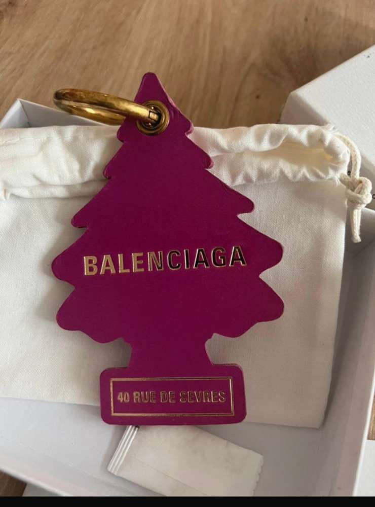 Balenciaha klúčenka