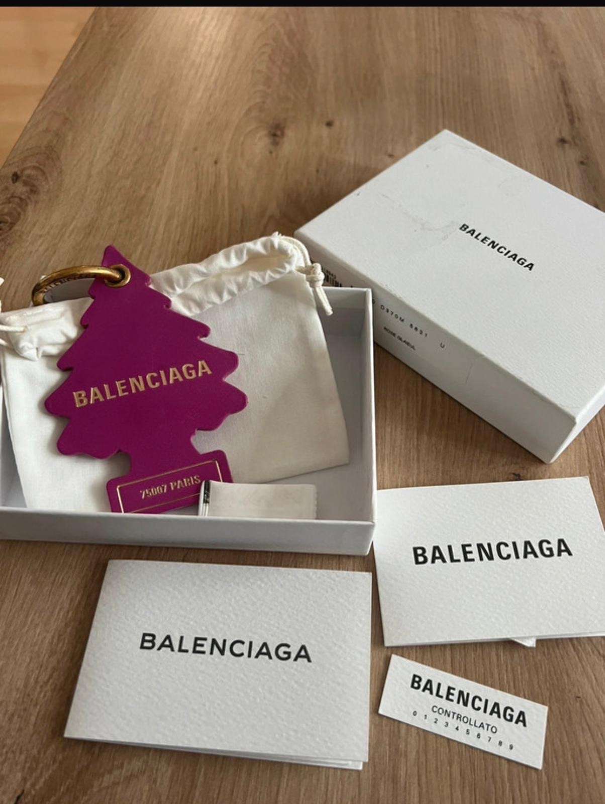 Balenciaha klúčenka