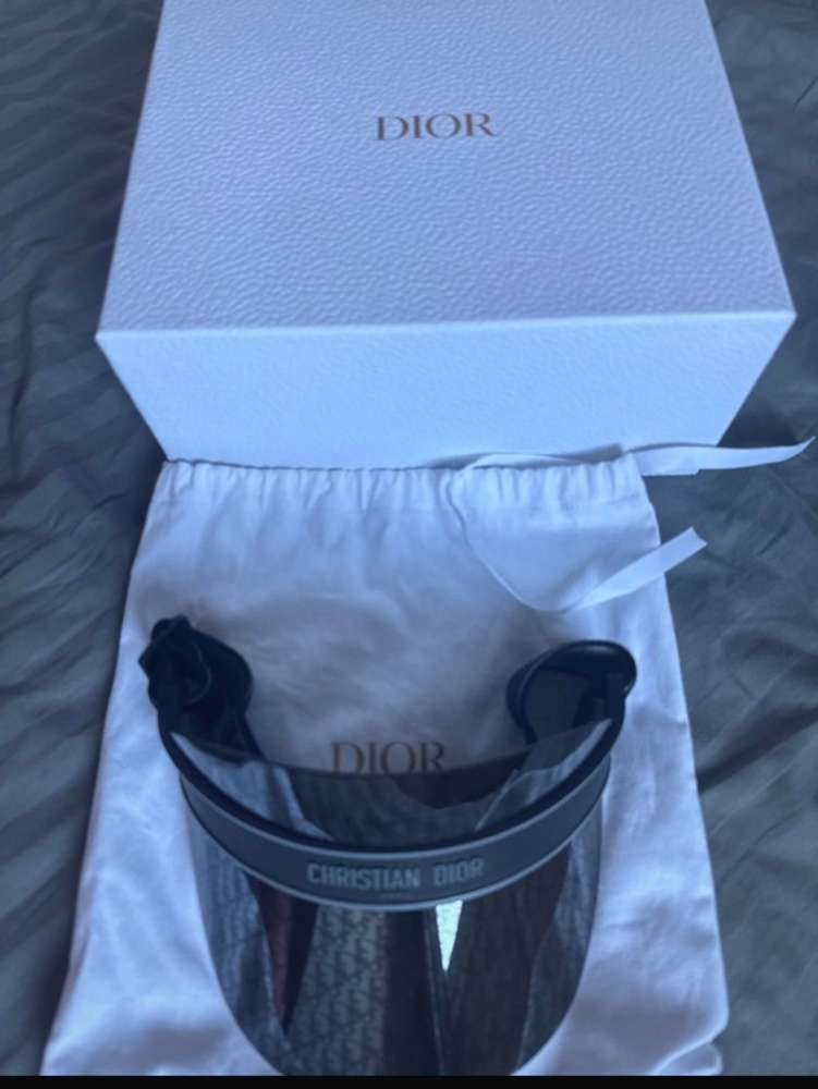 Dior šilt