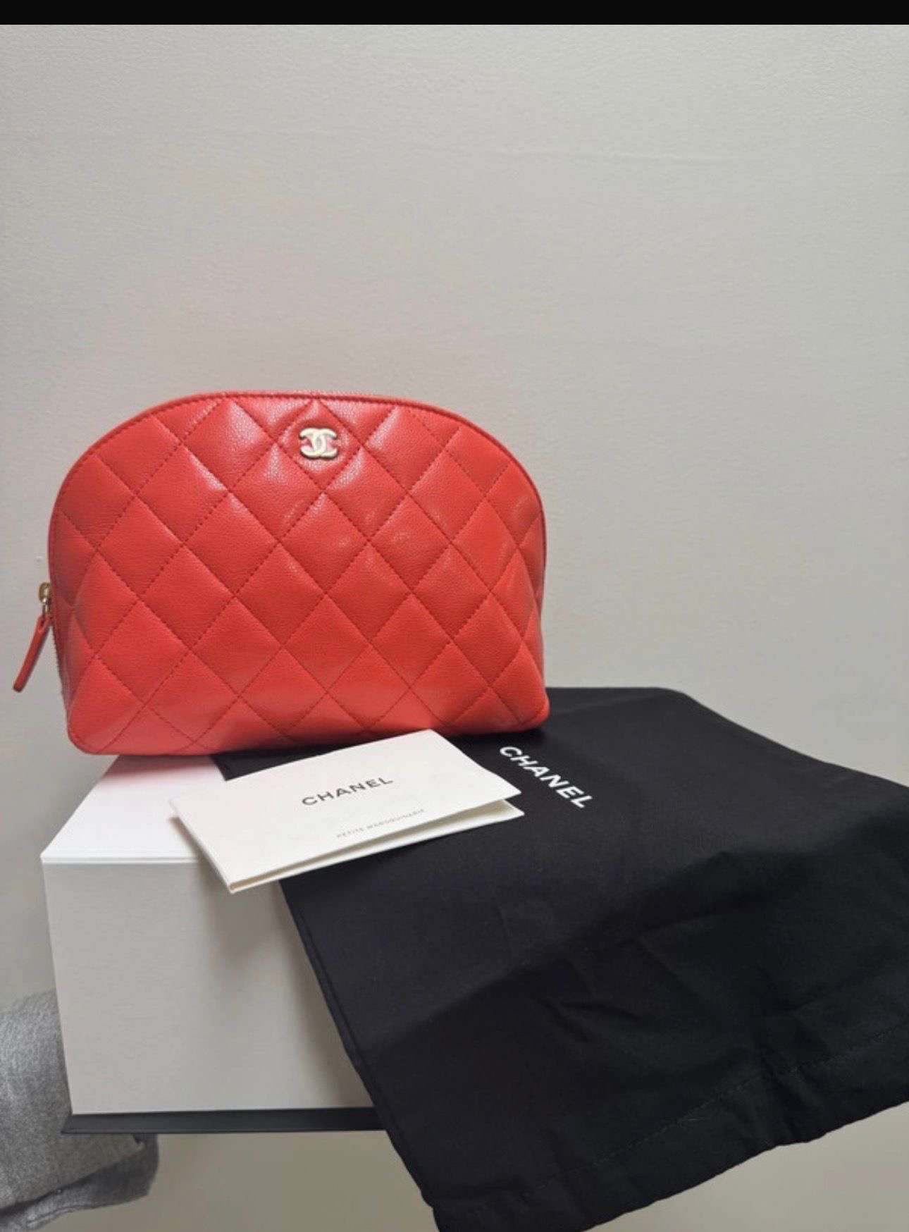 Chanel kozmetická taštička