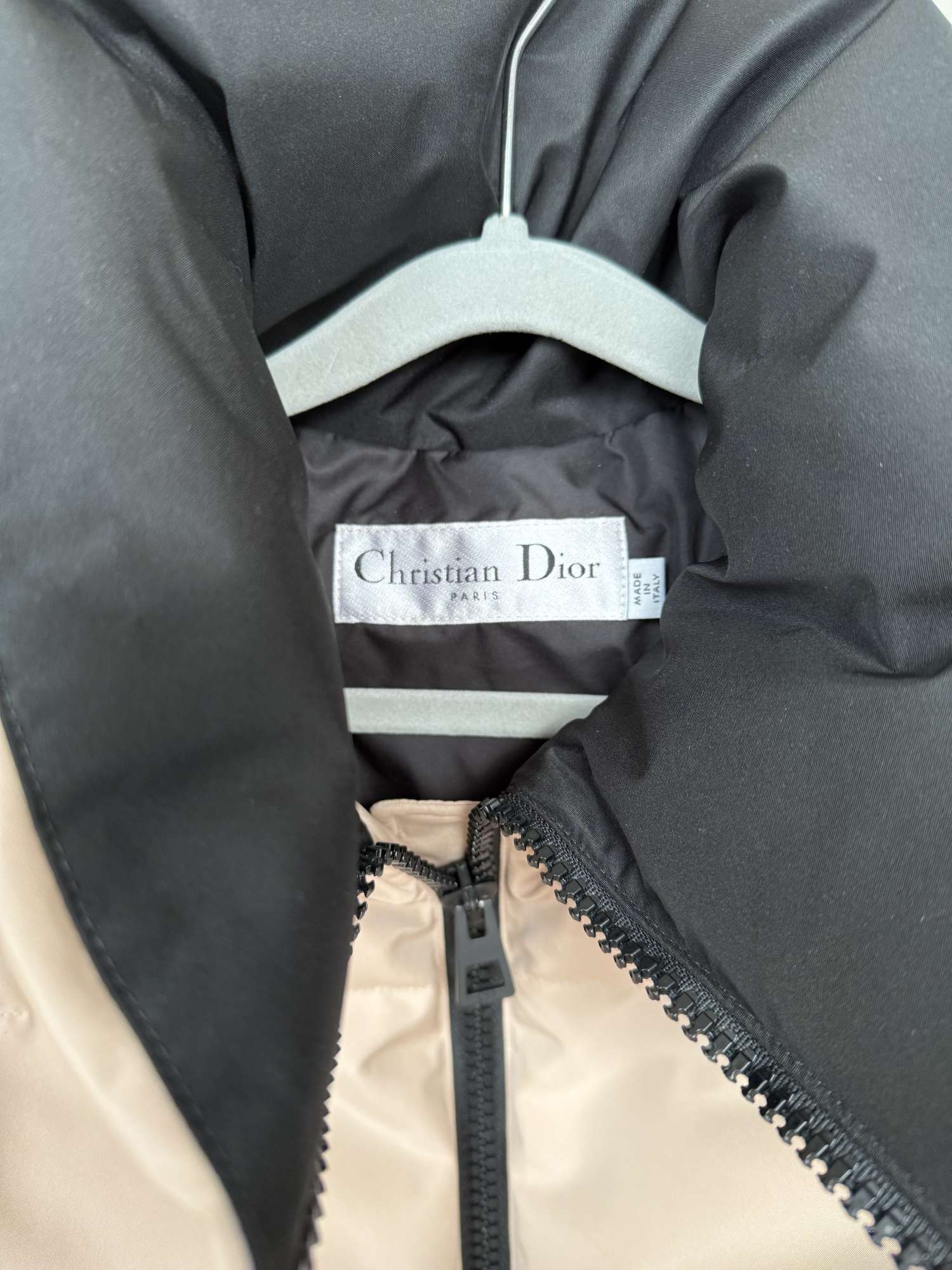 Christian Dior bunda