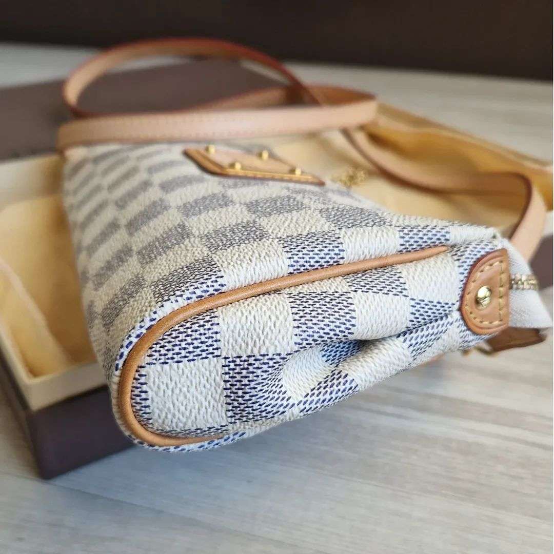 Louis Vuitton Eva