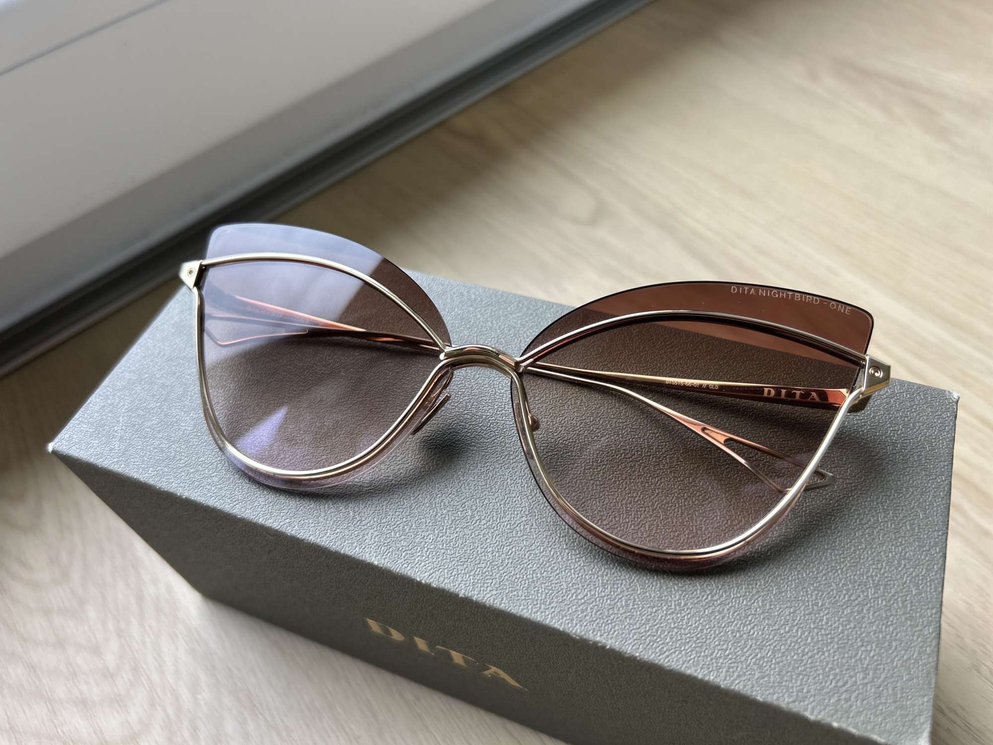 Dita Nightbird jedna