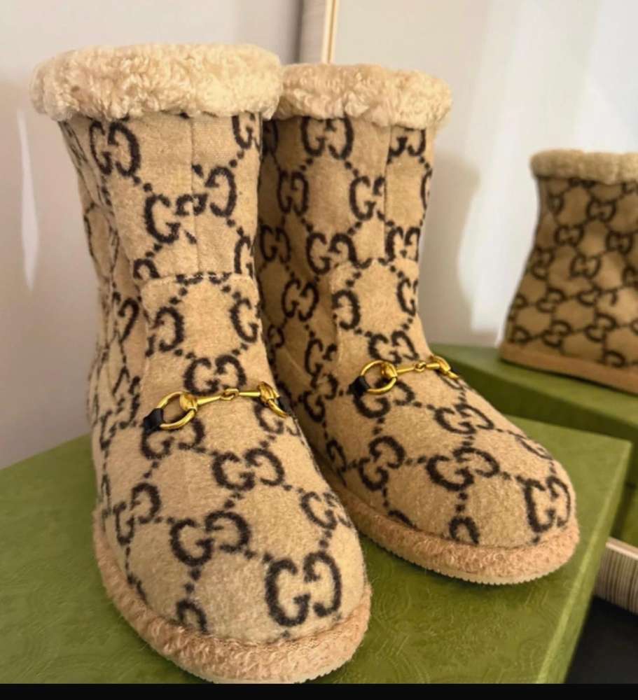 Gucci snehule
