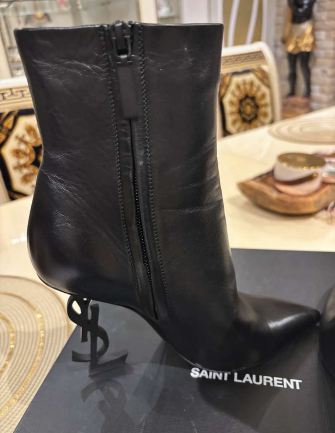 YSL kotnicky