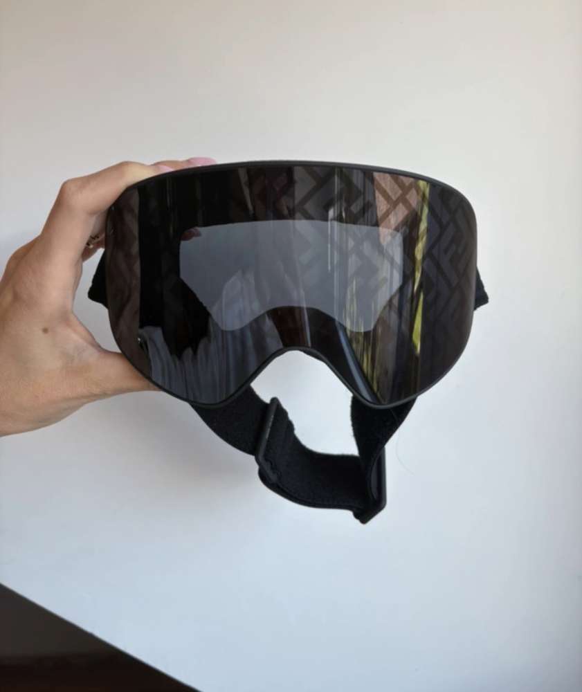 Fendi lyžiarske okuliare