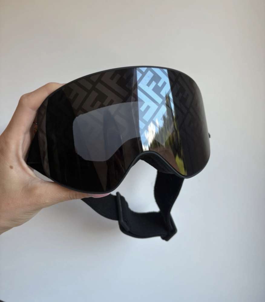 Fendi lyžiarske okuliare