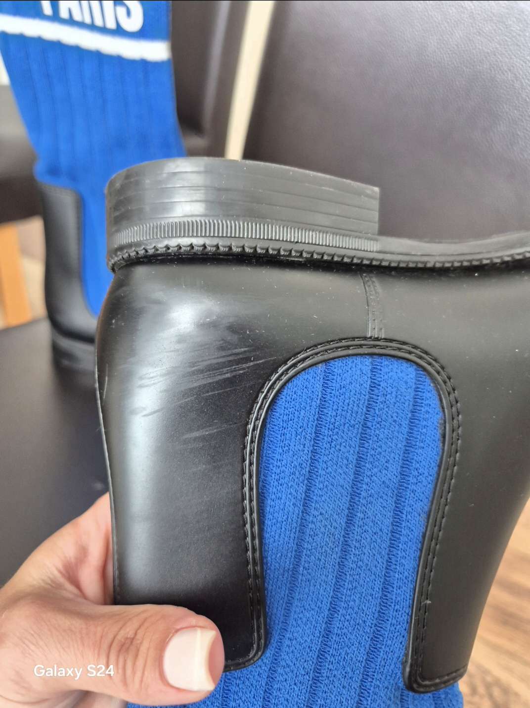 Givenchy čižmo-gumáky.