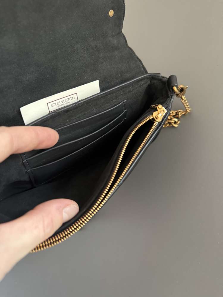 Louis Vuitton kabelka New wave leather crossbody bag