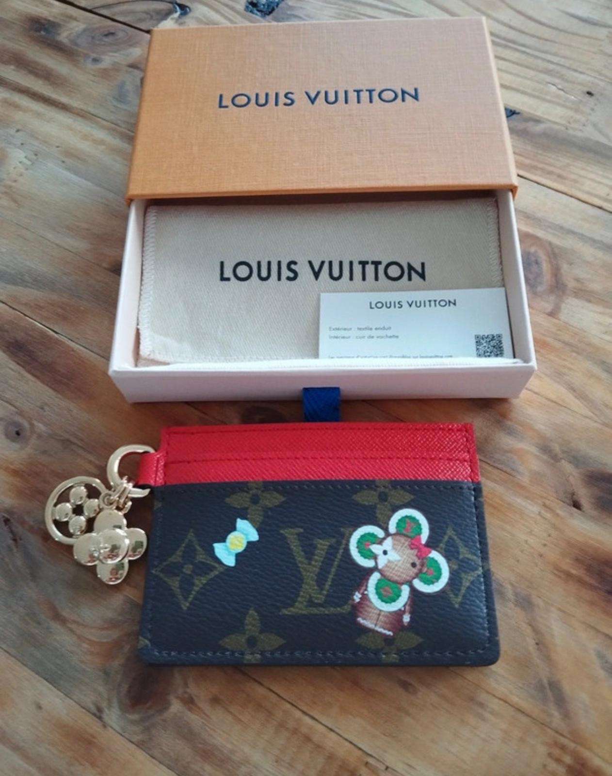 Louis Vuitton kartovnik