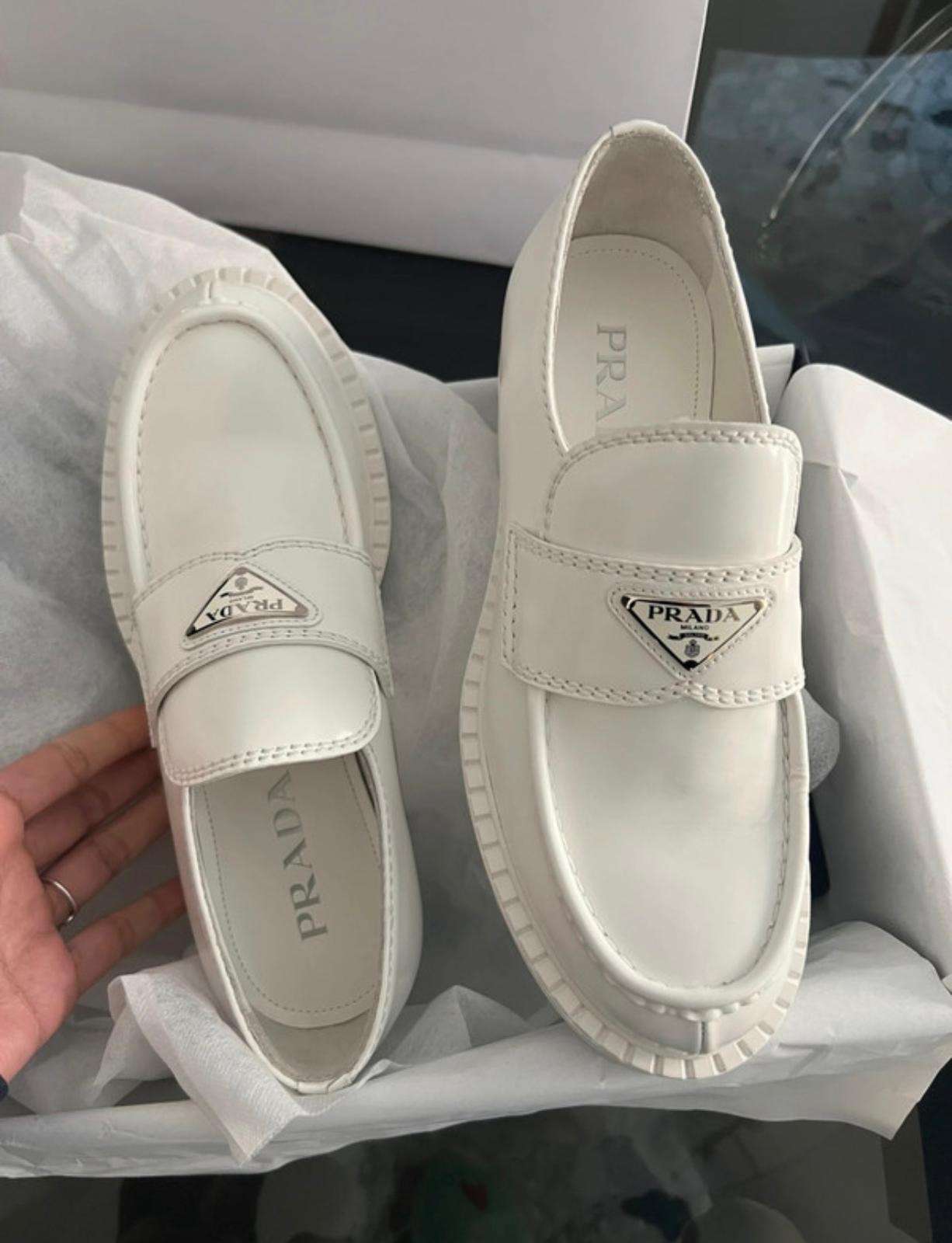 Prada mokasiny