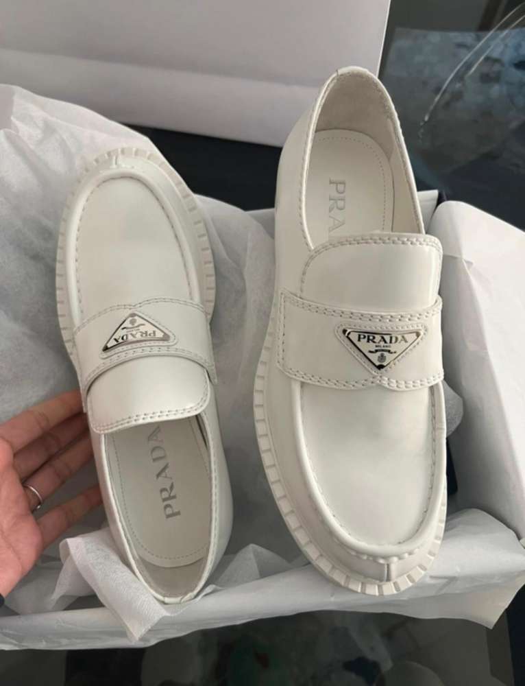 Prada mokasiny