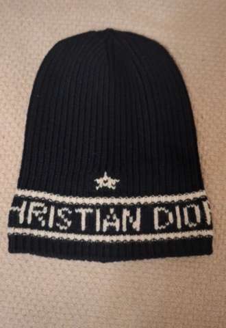 https://www.vipluxury.sk/Dior čiapka