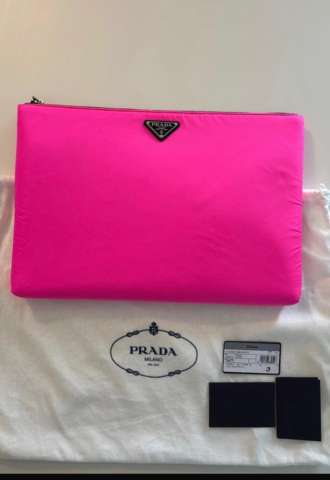https://www.vipluxury.sk/Prada clutch