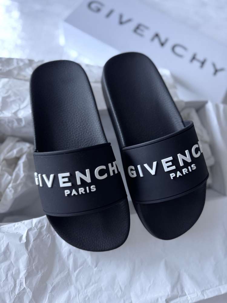 Givenchy šľapky