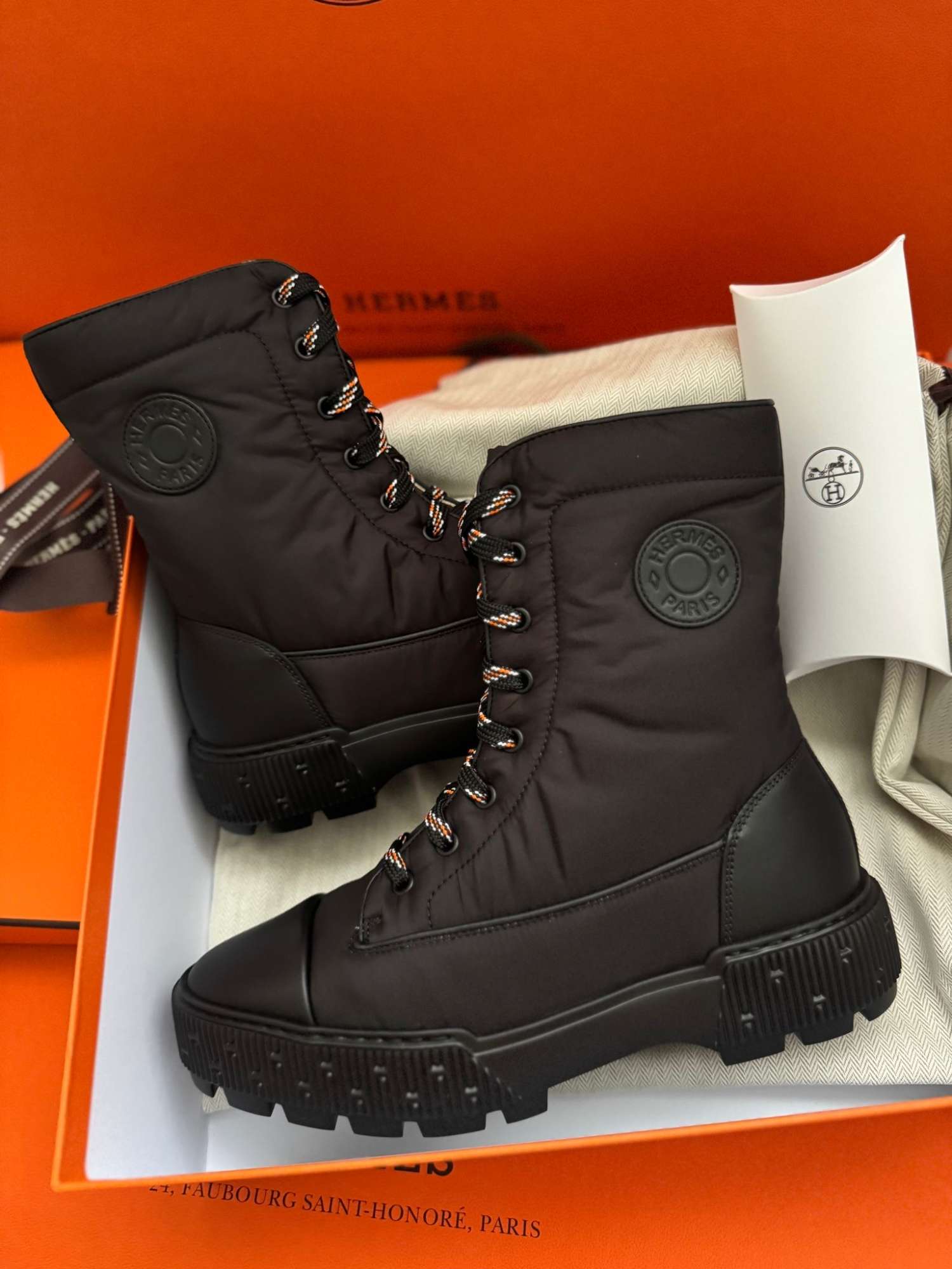 Hermes velkost 39 s dokladom