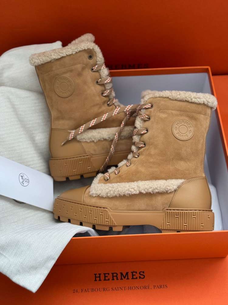 Hermes ovečky velkost  39 s dokladom