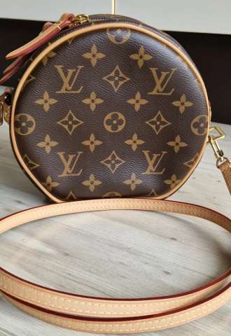 https://www.vipluxury.sk/Louis Vuitton Chapeau Boite Souple PM