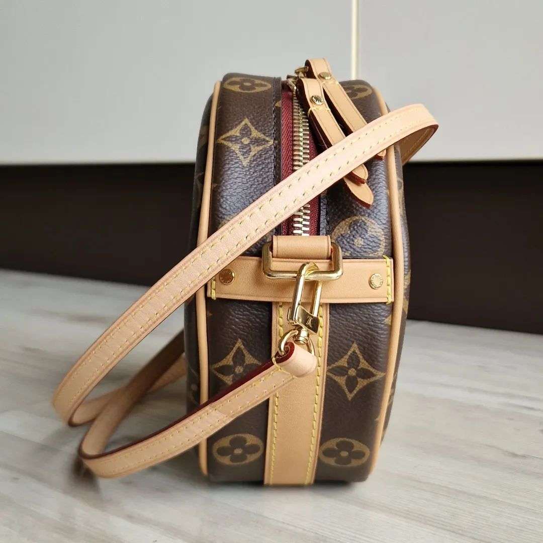 Louis Vuitton Chapeau Boite Souple PM