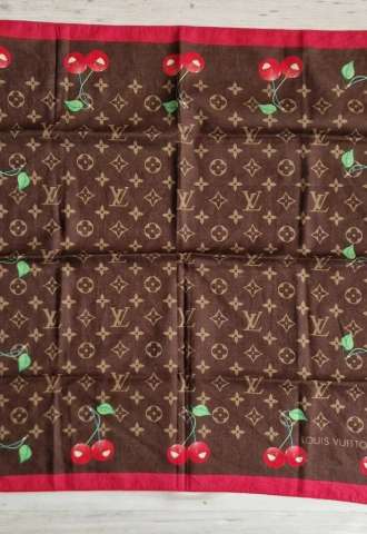 https://www.vipluxury.sk/Louis Vuitton Foulard