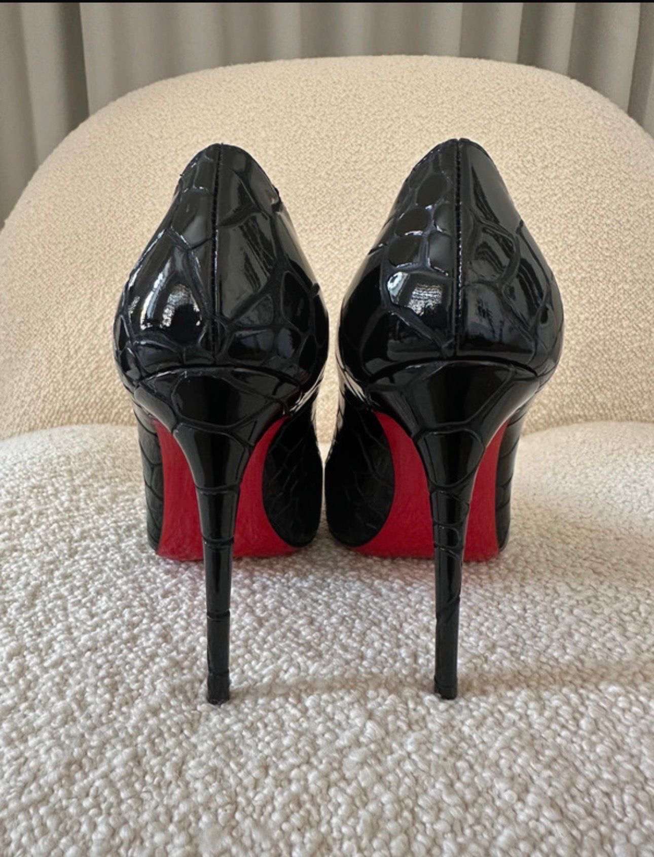Louboutin lodičky
