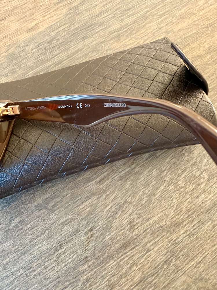 Bottega Veneta slnečné okuliare