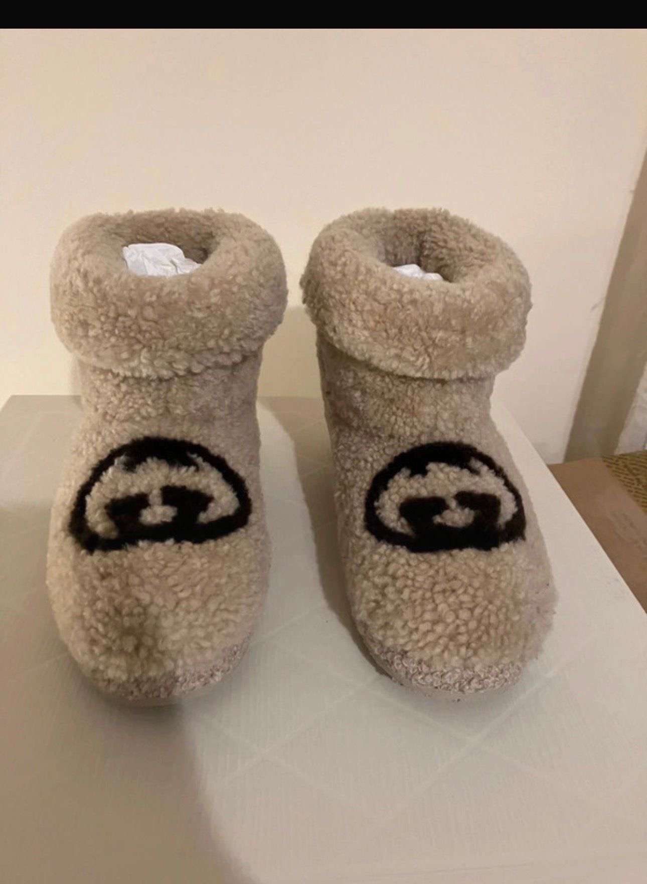 Gucci snehule