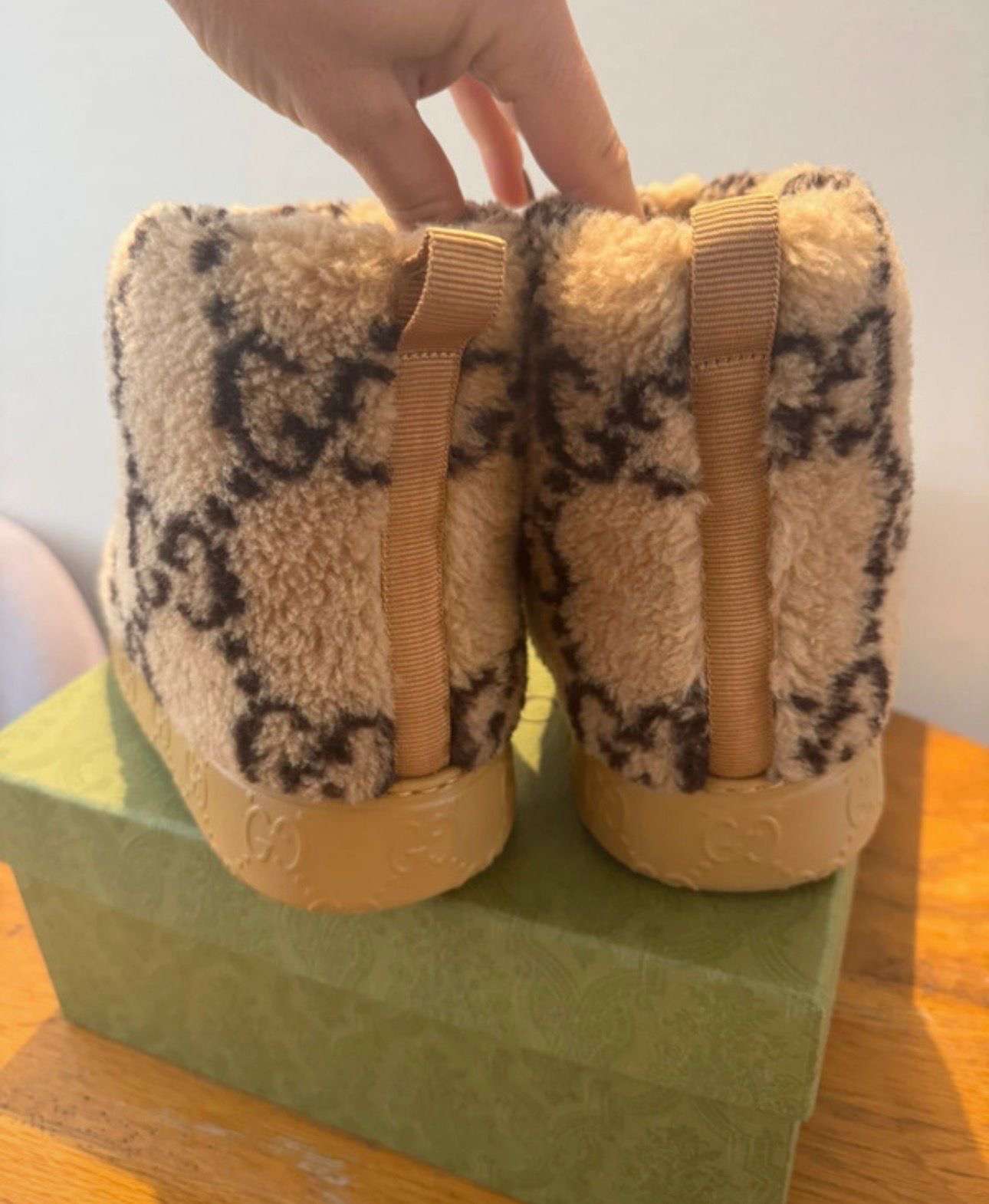 Gucci snehule