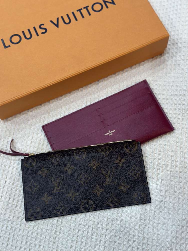 LV Card holder & pochette