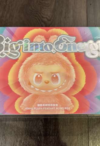 https://www.vipluxury.sk/LABUBU THE MONSTERS Big into Energy Series-Vinyl Plush Pendant Blind Box