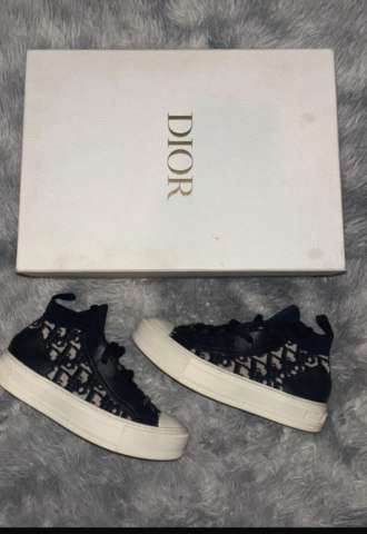 https://www.vipluxury.sk/Dior tenisky