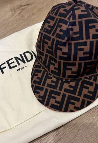 https://www.vipluxury.sk/Fendi čepice