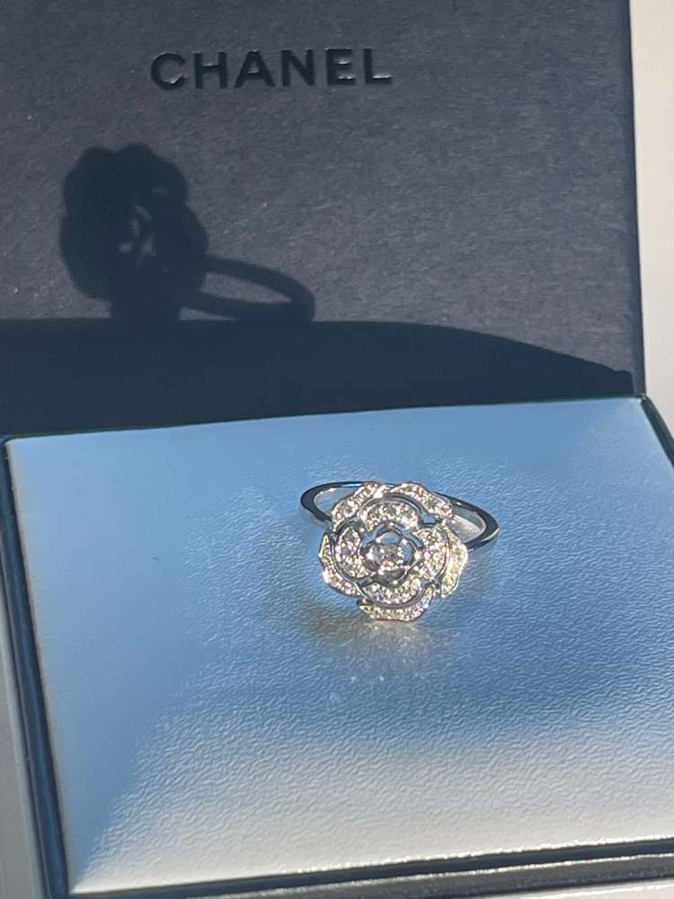 Chanel prsteň