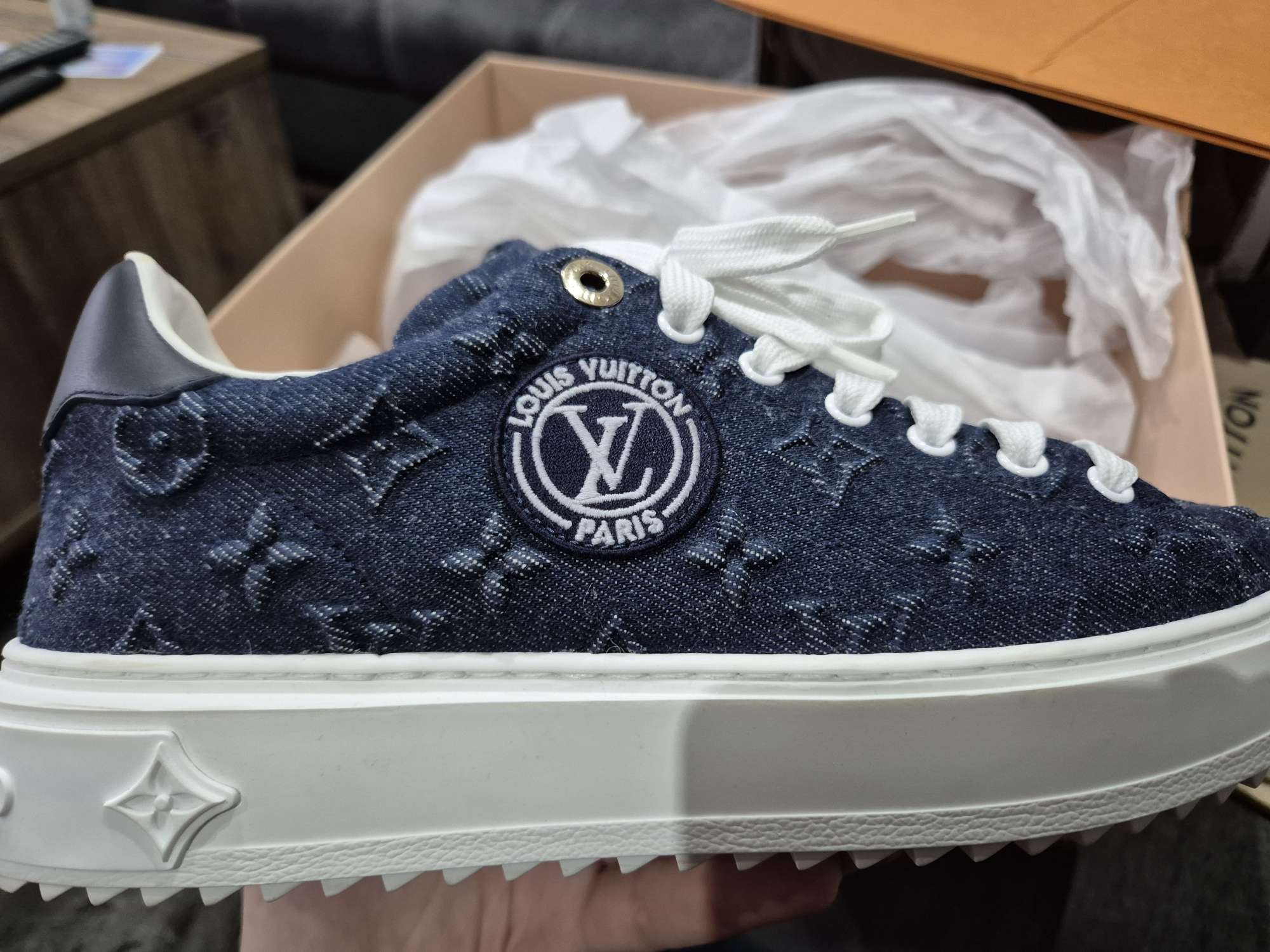 Nové Louis Vuitton Time out Jeans 40