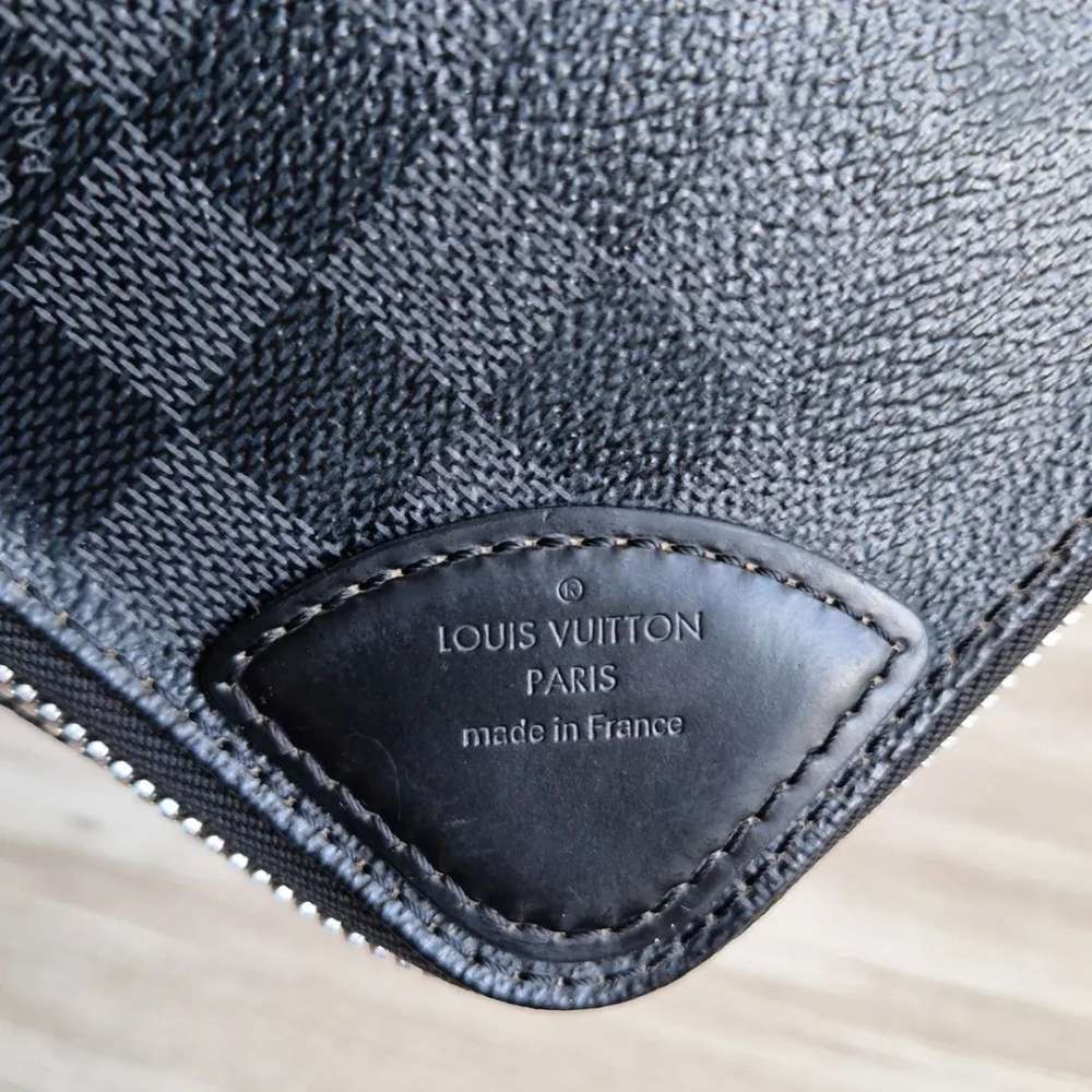 Louis Vuitton Pochette