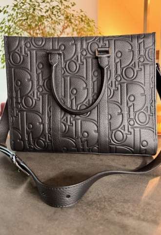 https://www.vipluxury.sk/Stredne veľká taška DIOR tote