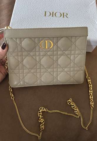 https://www.vipluxury.sk/Dior caro pouch crossbody kabelka